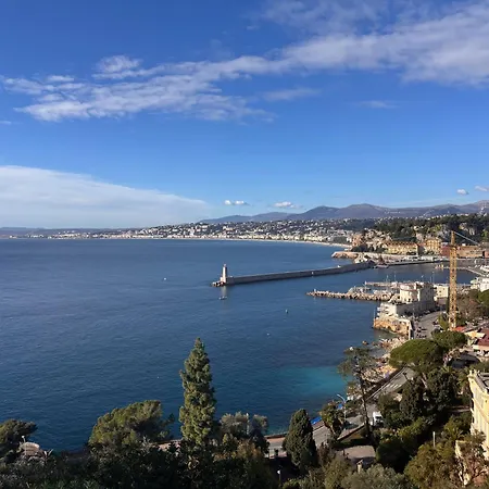 Butterfly アパート ニース