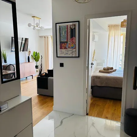 Butterfly アパート ニース