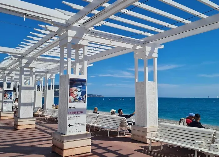 Butterfly Apartment *